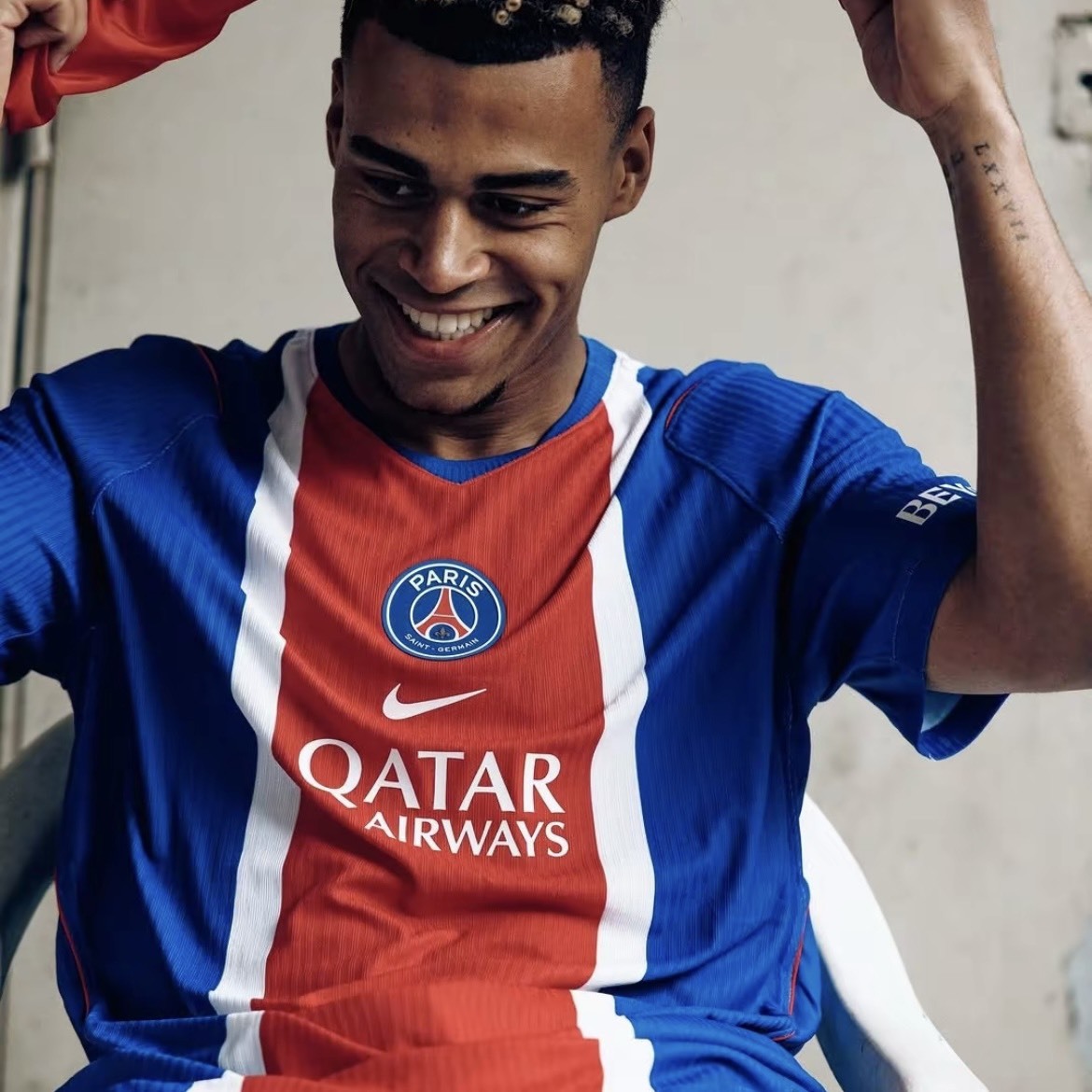 【代購】Nike Paris Saint-Germain 2026/27 主場球迷版 Dri-FIT 短袖足球衣