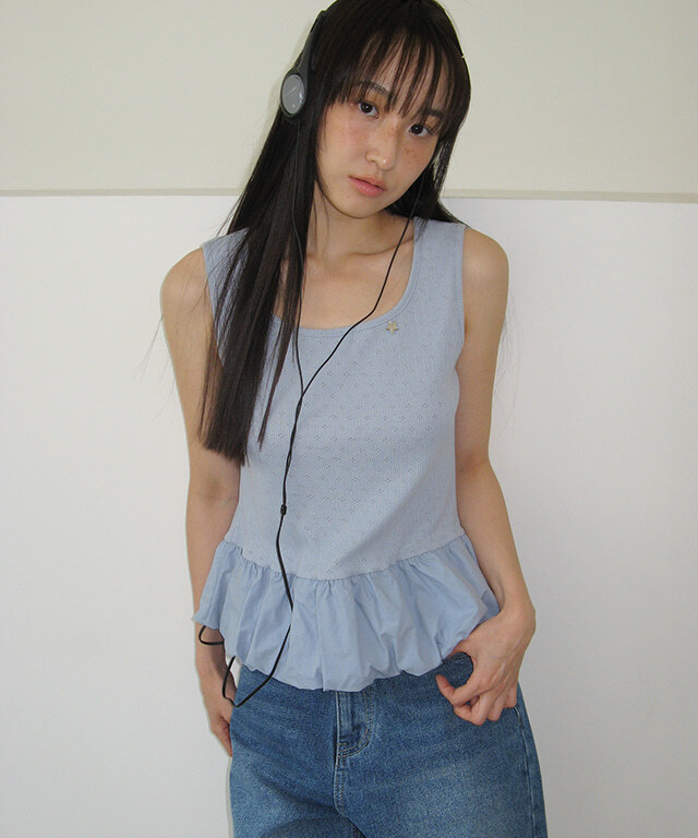RONRON - EYELET BALLOON SLEEVELESS *SOFT BLUE* (RR25BSL4293SB)