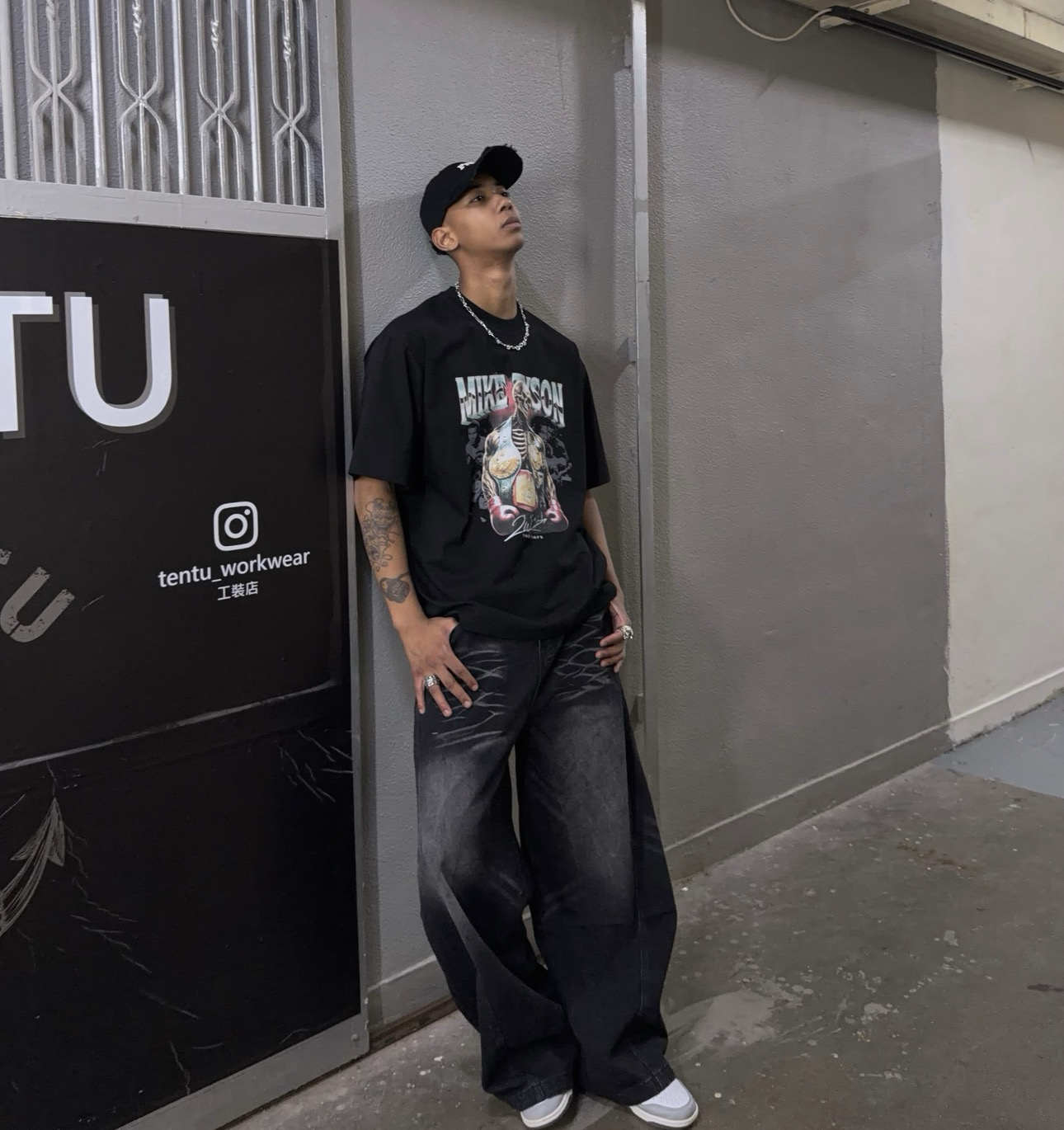 ST0049 Tyson print Tee