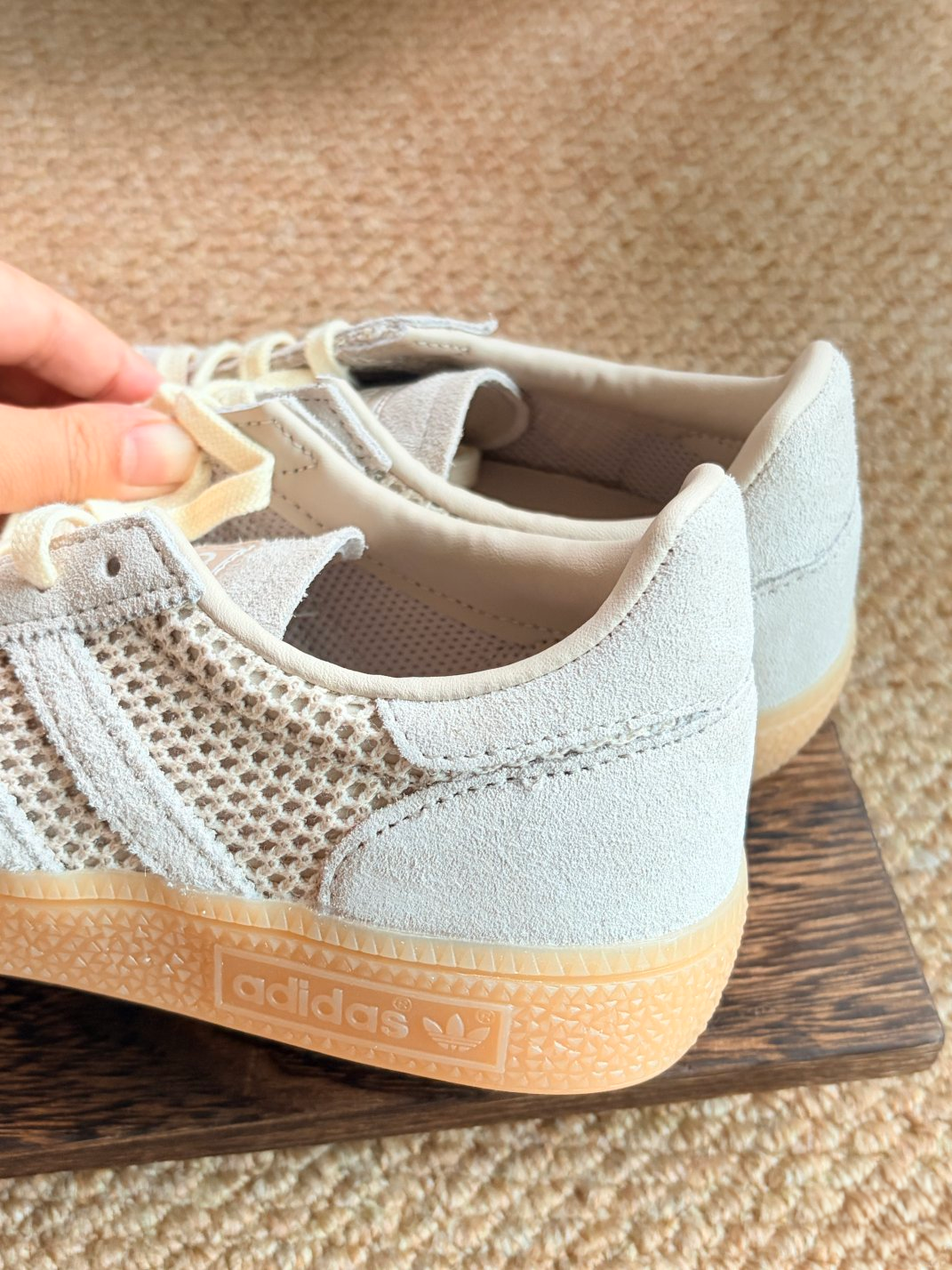ADIDAS HANDBALL SPEZIAL W. 燕麥灰 [限時優惠!]