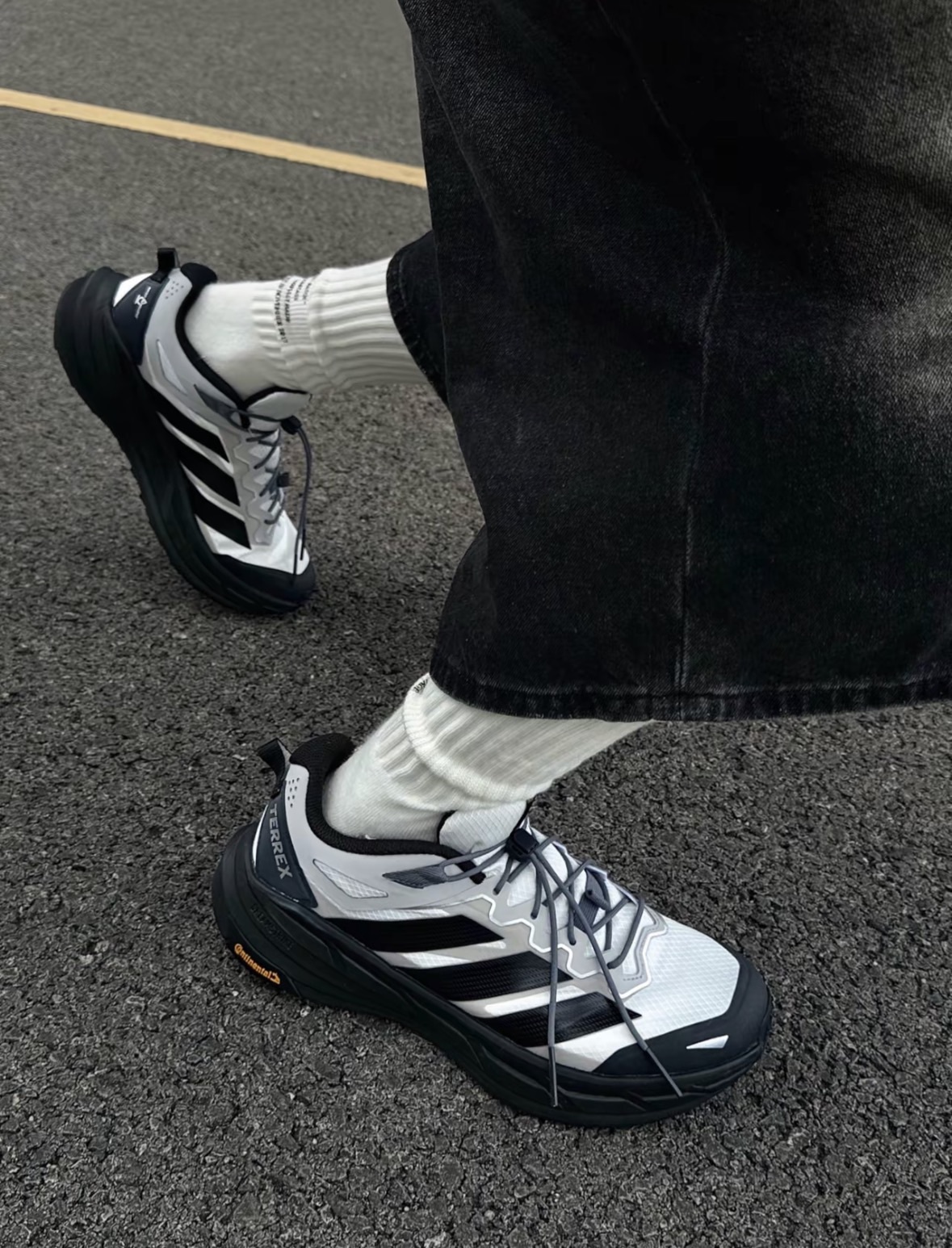 ADIDAS TERREX FREEHIKER 耐磨 登山鞋 徒步鞋 男女同款 KZ7356