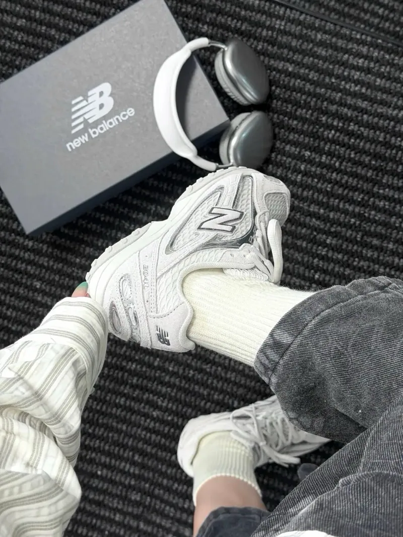 NEW BALANCE 204L 灰白銀 灰銀 網紋 男女鞋