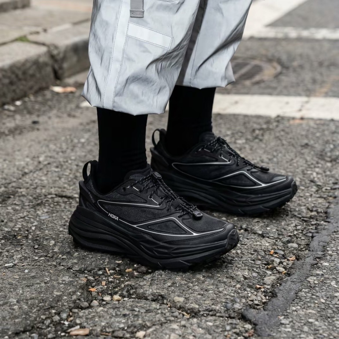 【代購】HOKA ONE ONE Stinson One7 越野跑鞋 男女同款 黑銀