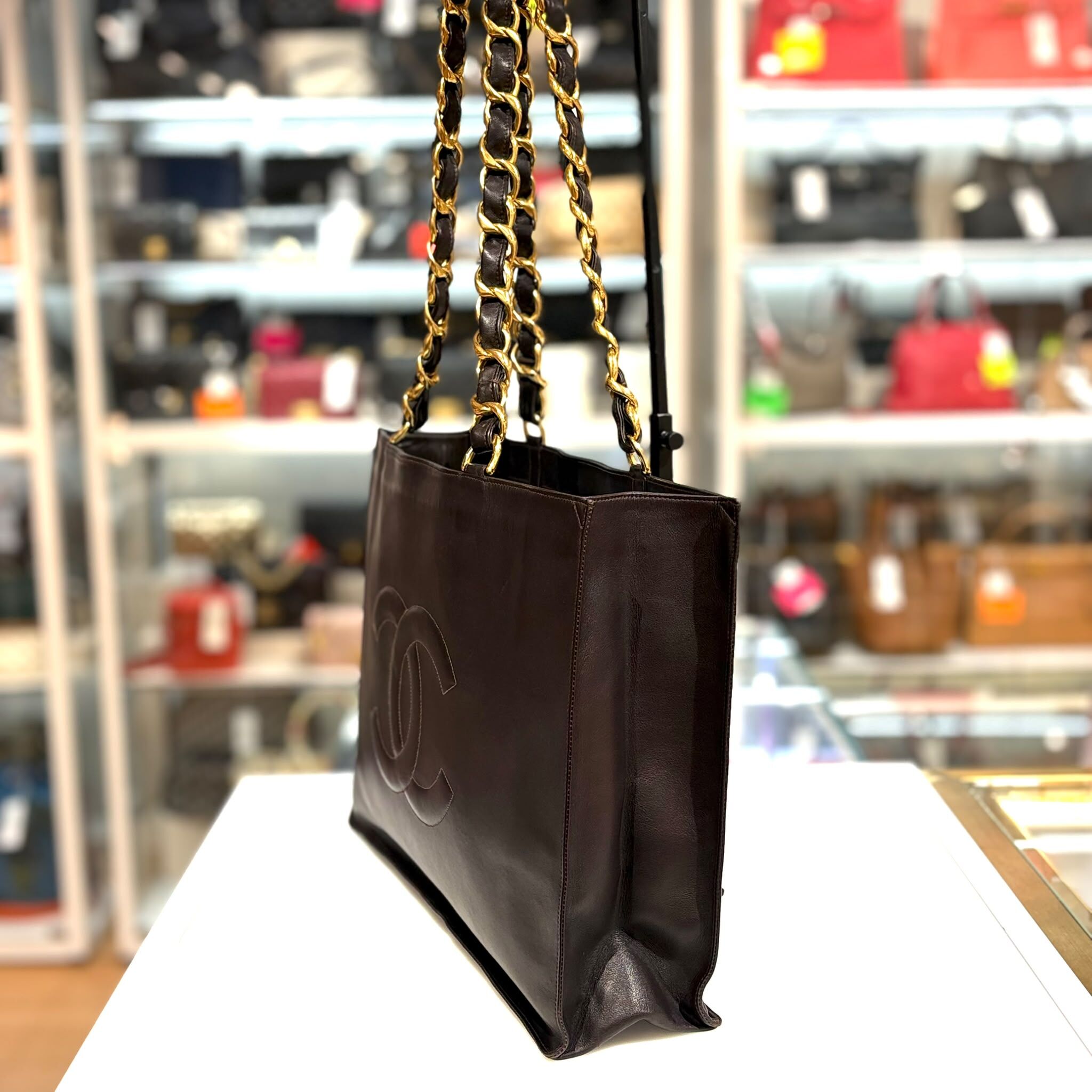 98%NEW二手CHANEL SHOPPING BAG VINTAGE 朱古力色小羊皮,,型格粗金鏈,雙C大LOGO,香奈兒托特包 #香榭站正品