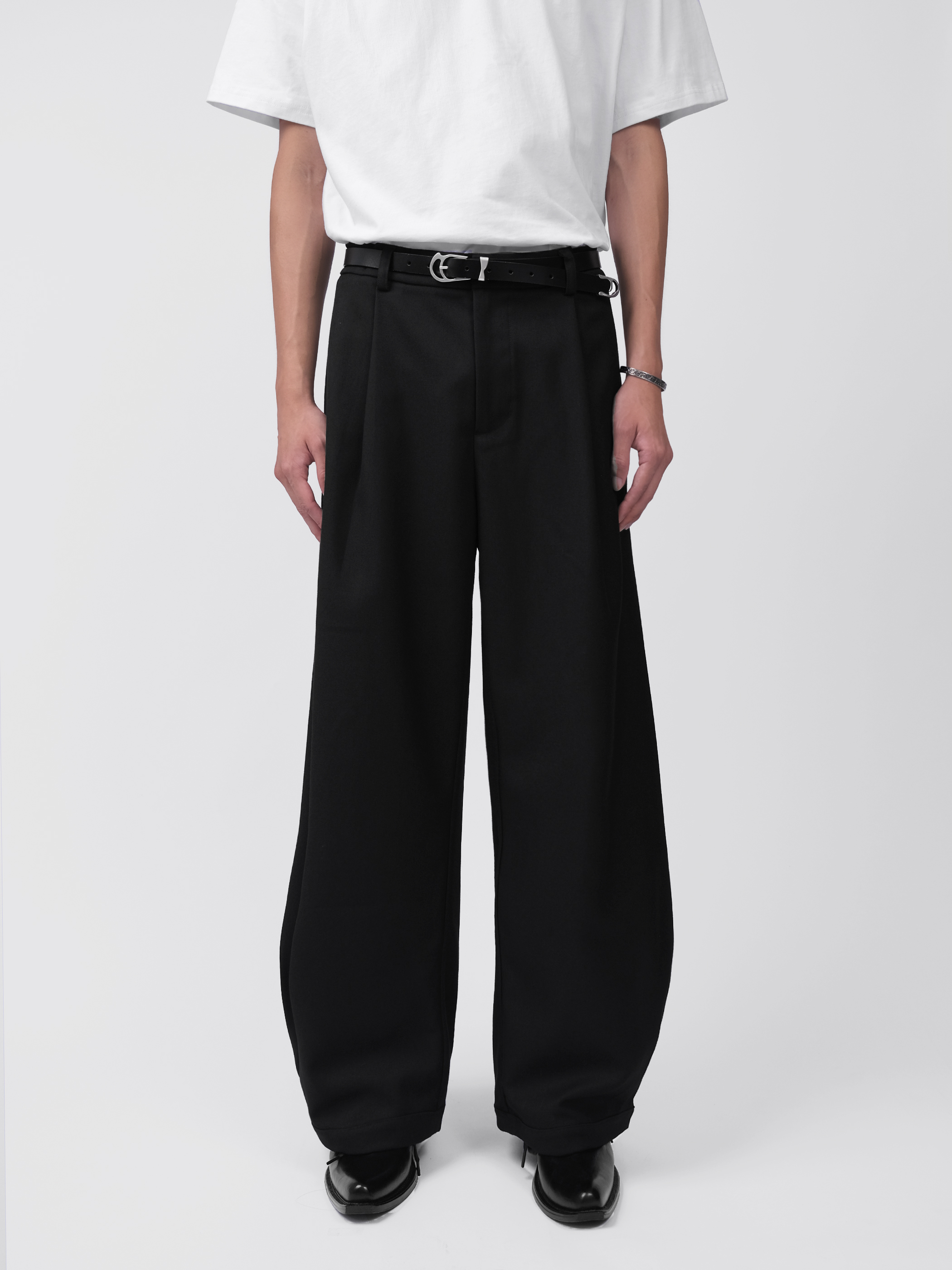 NURARI x Anonymous Talking｜NA-P01 – Pleated Trousers (Black)