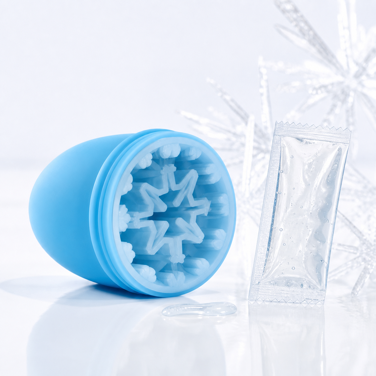 冰藍色雪花紋理飛機蛋與水性冰涼潤滑液示意