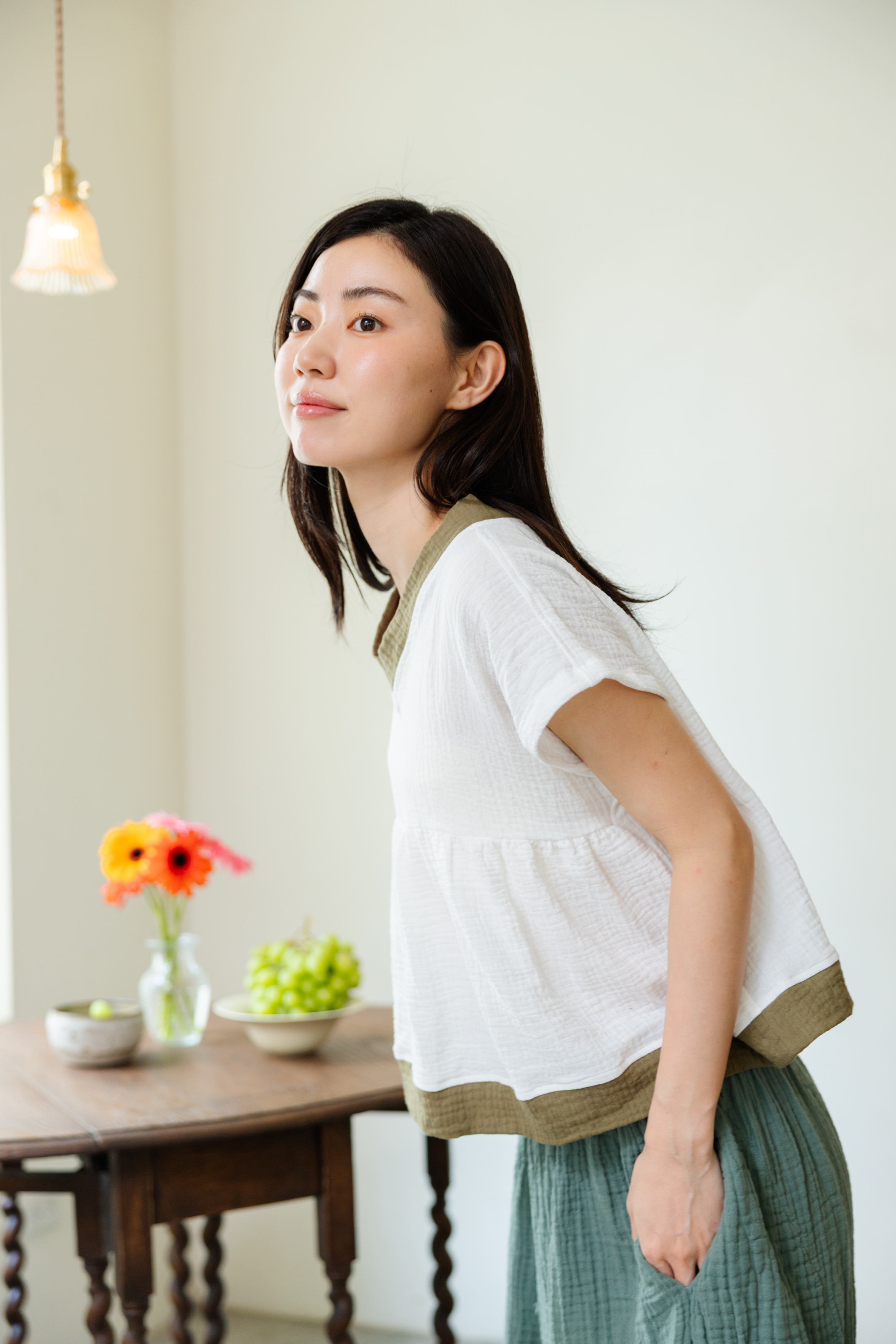 Ｖ領短袖小上衣＿白綠