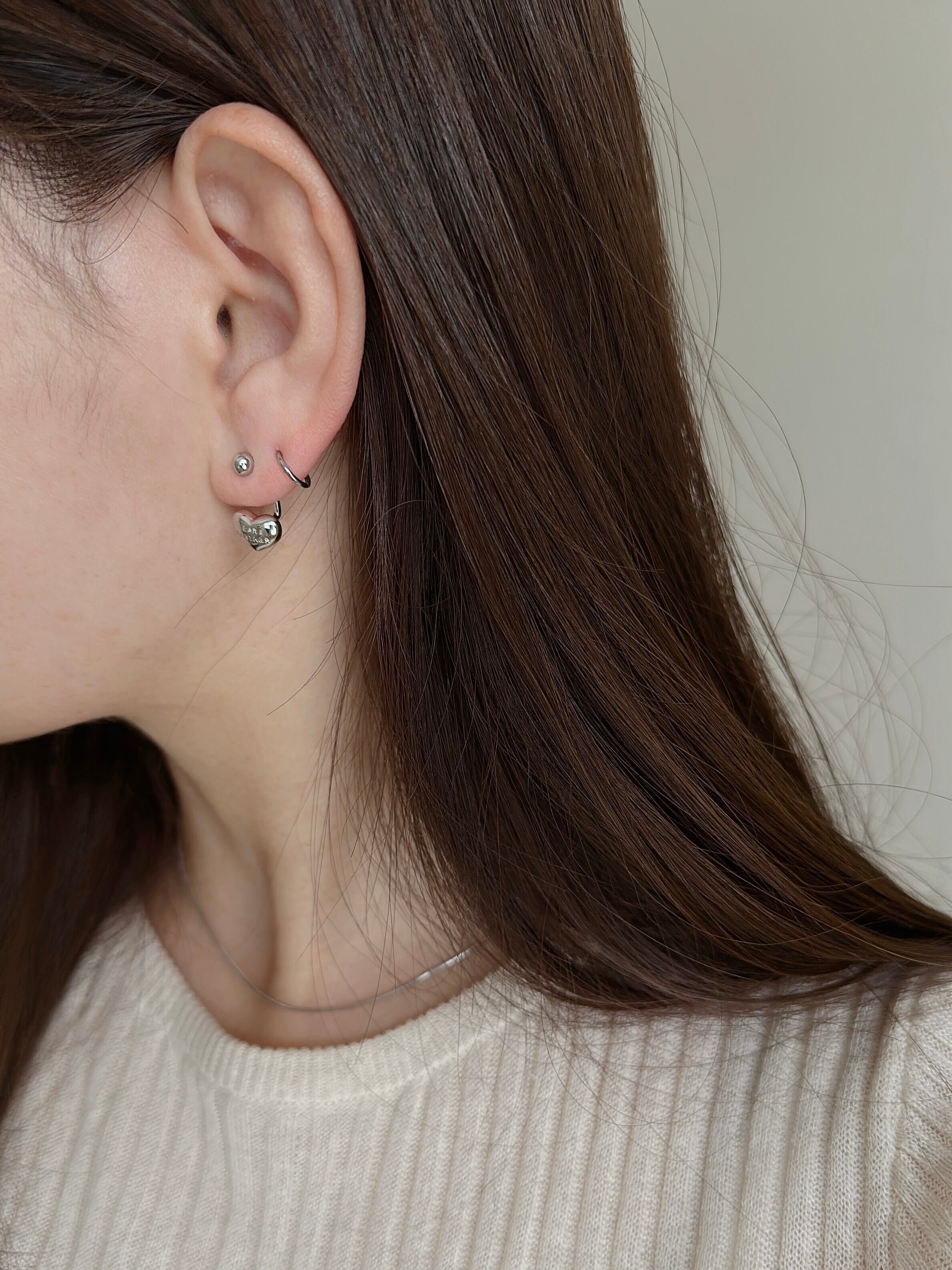 SS minimal hoop pierce