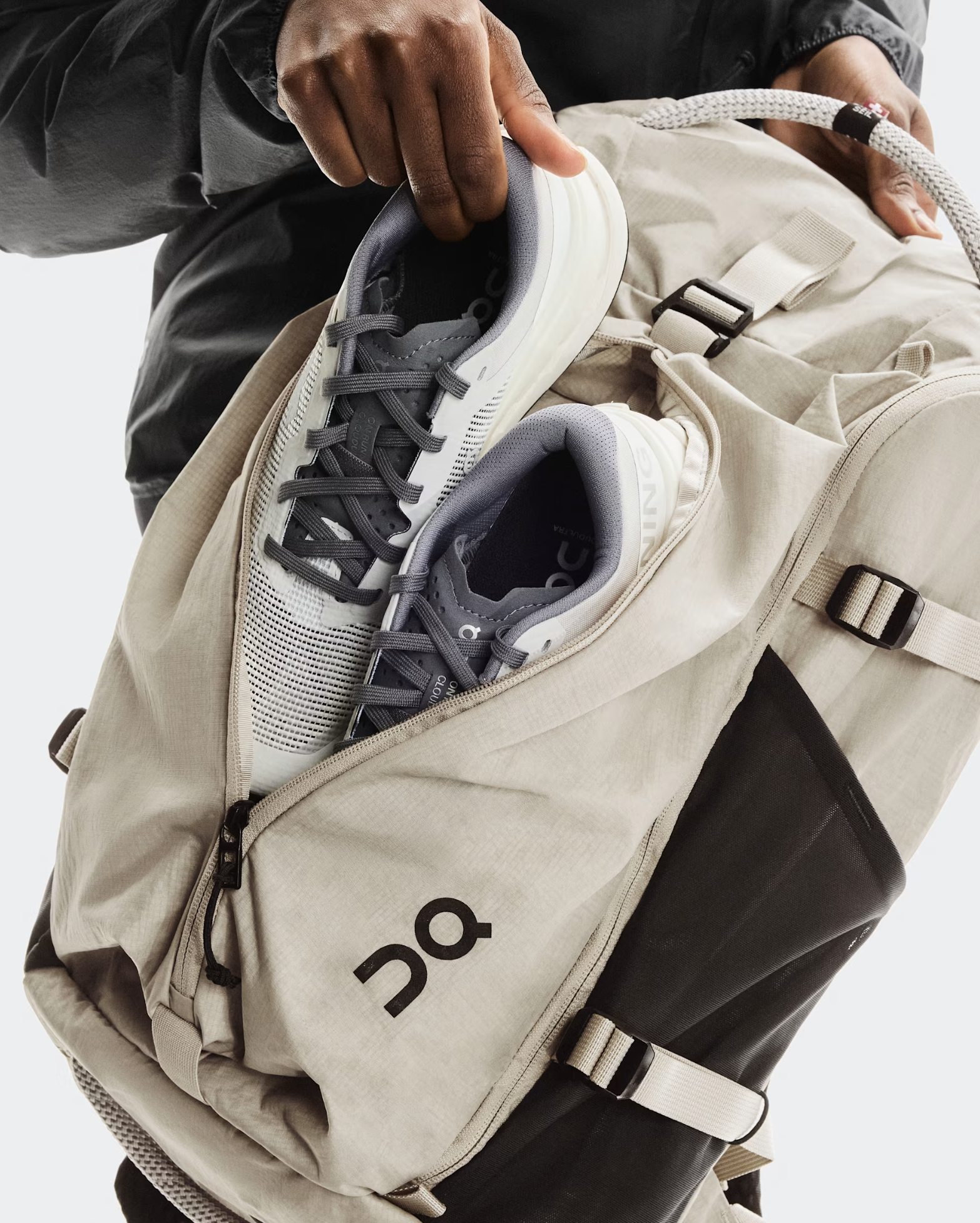 バッグ On Speed Pack 30L sand On Speed Pack 30L | Sand
