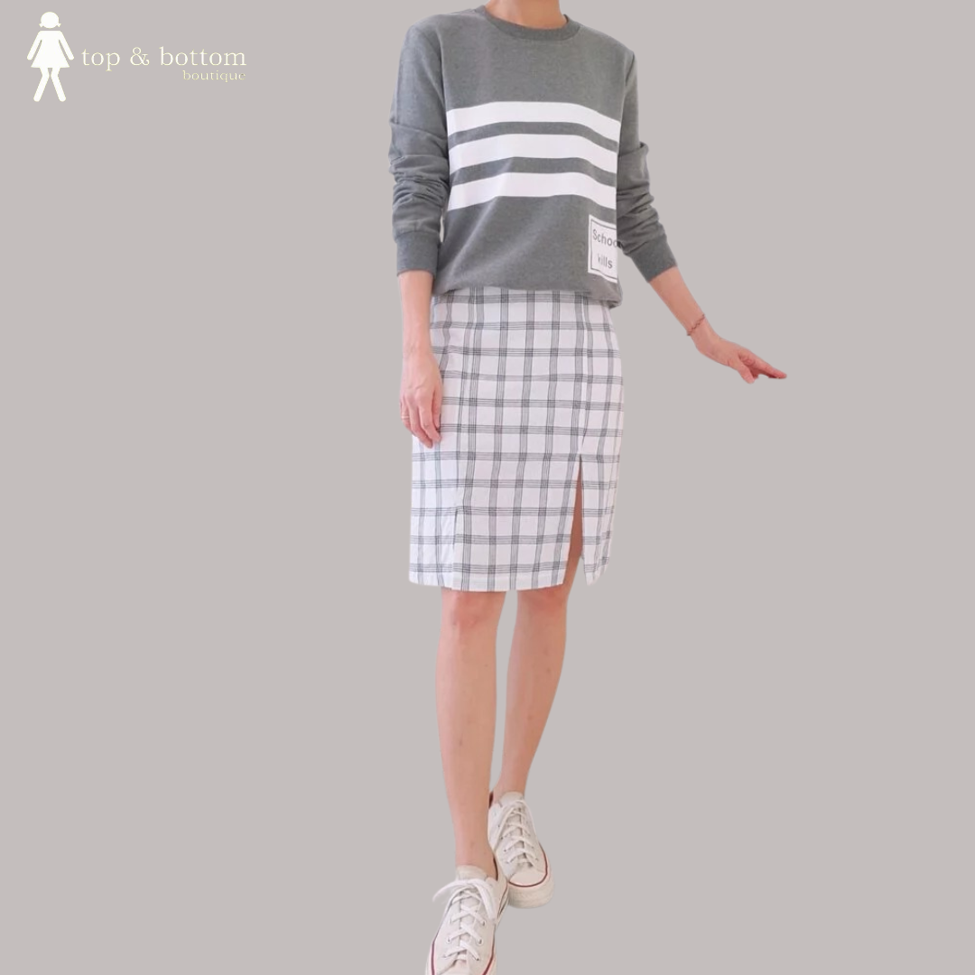 KNEE LENGTH PLAID SKIRT