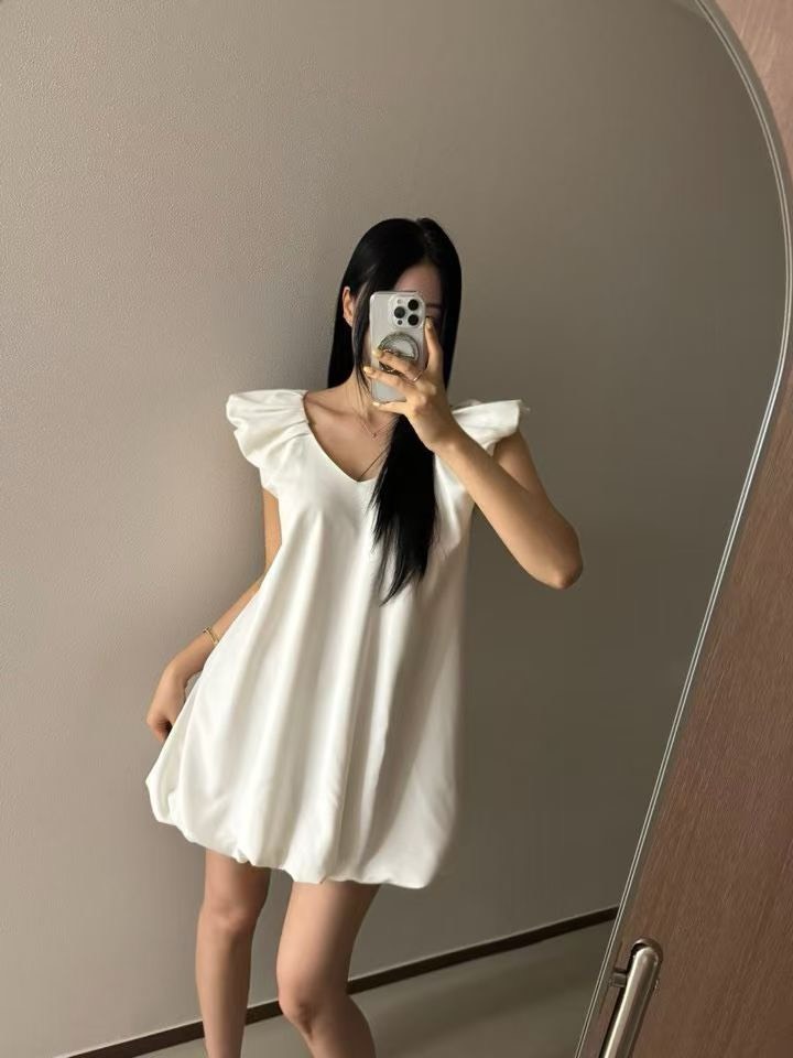 無袖v領泡泡短洋裝