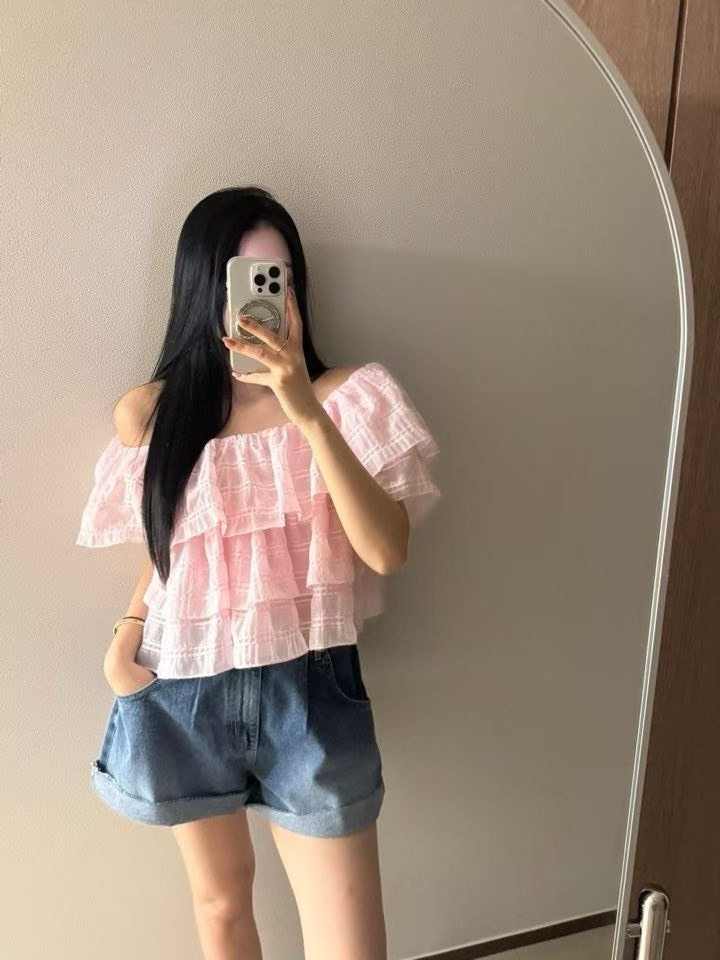 不對稱露肩橫線上衣