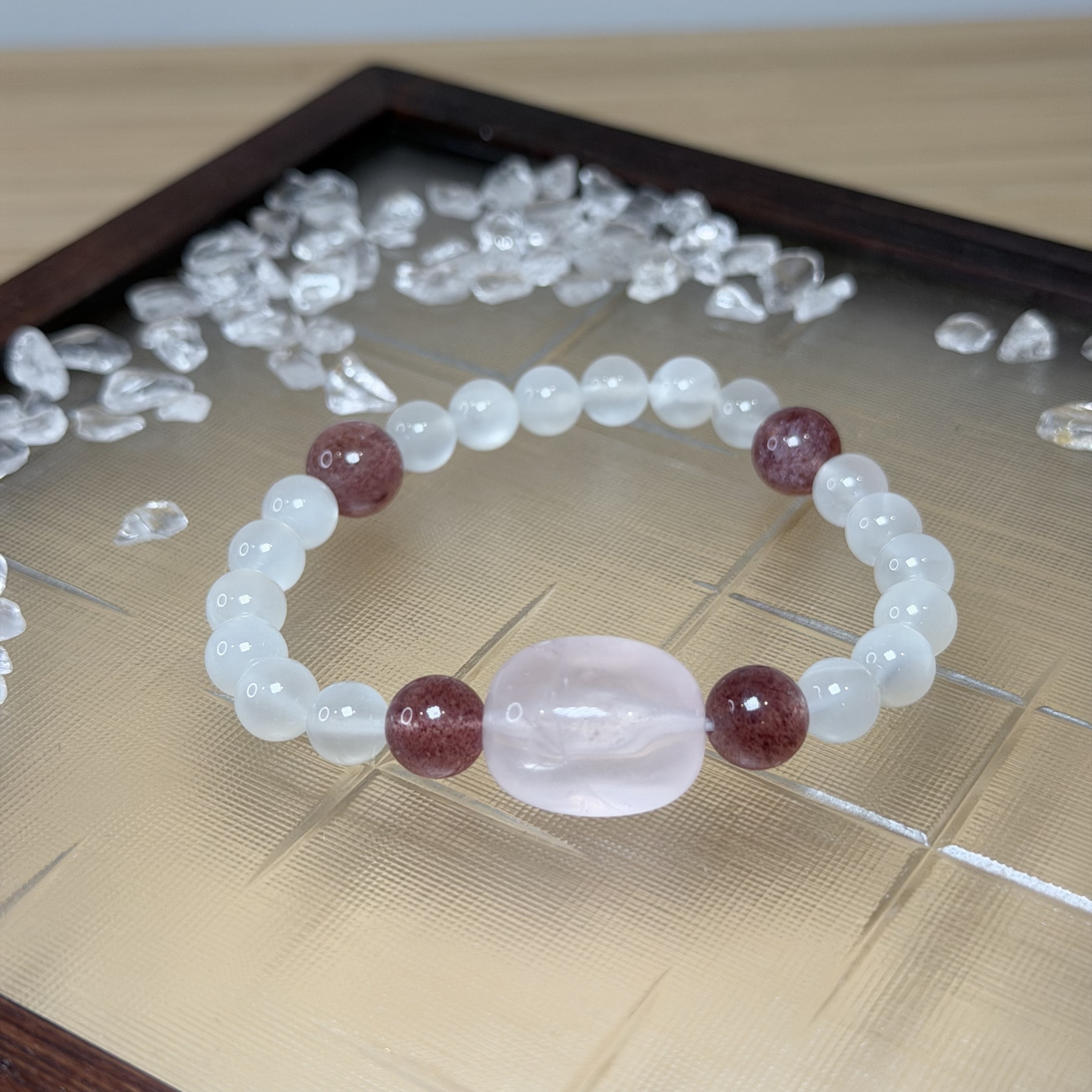 初戀氣泡飲｜粉水晶＋草莓晶＋白月光
