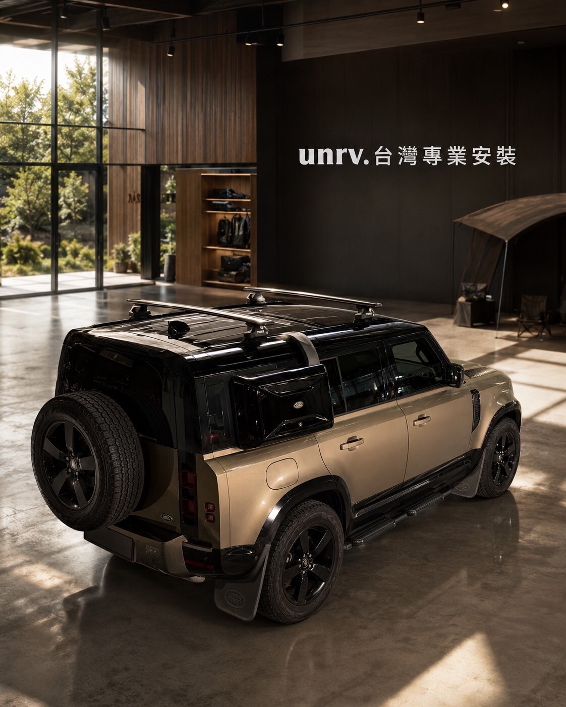 Land Rover Defender 露營車泊搭配 THULE 車頂架