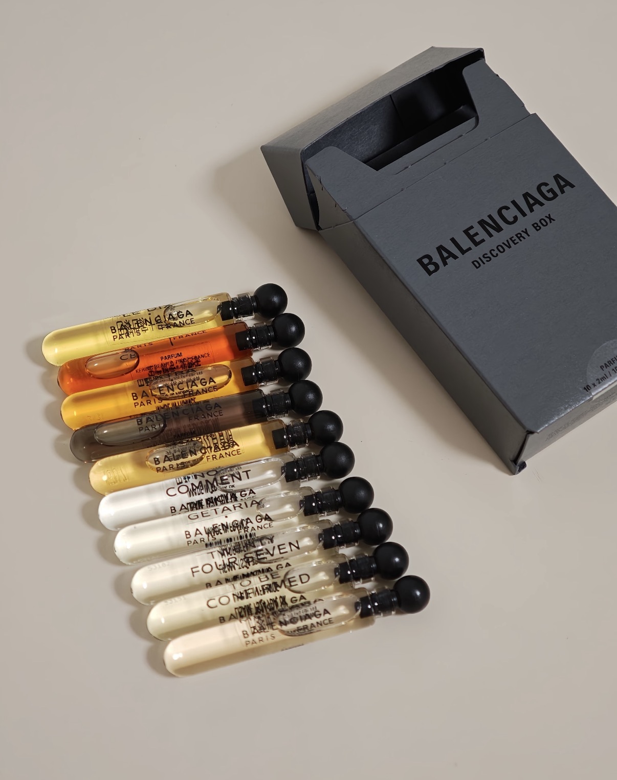 〈輕鬆get CORTIS同款💚〉巴黎世家Balenciaga Discovery Box 試管香水10入