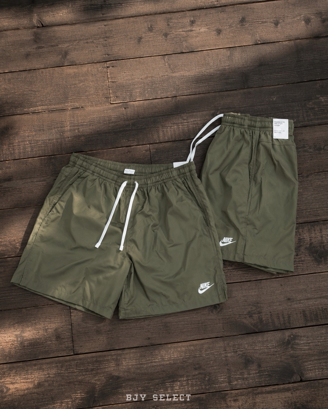 【日本限時連線代購】NIKE Sportswear Essentials 抽繩 膝上 輕量短褲 可當海灘褲 AR2383-222 軍綠