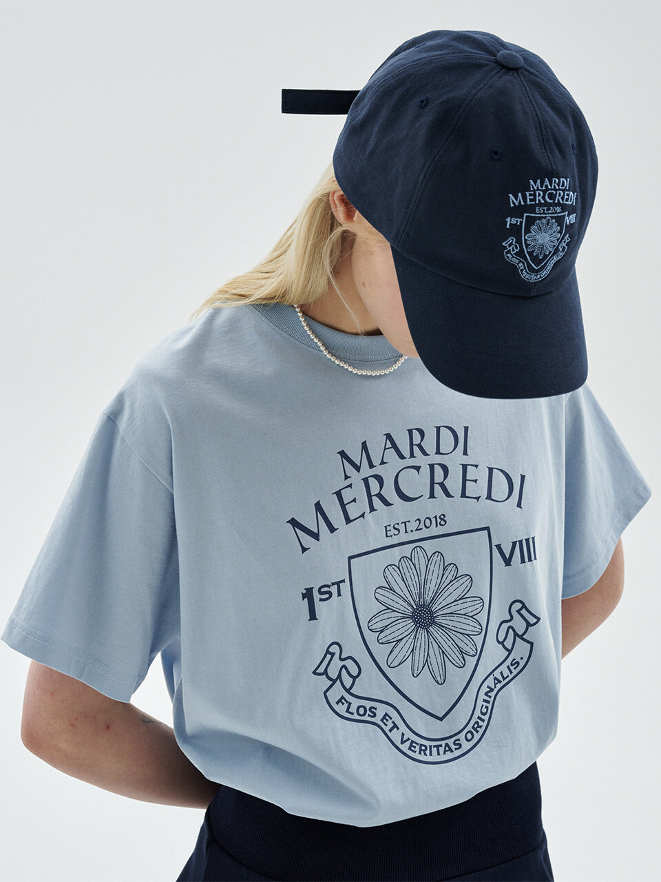Mardi Mercredi [ACTIF] BASIC TSHIRT ALUMNI EMBLEM