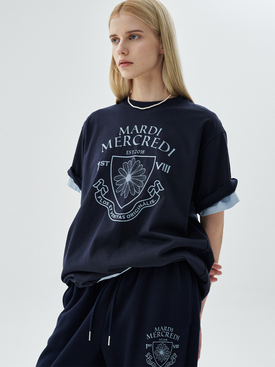 Mardi Mercredi [ACTIF] BASIC TSHIRT ALUMNI EMBLEM