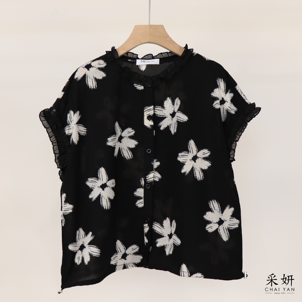 裙邊黑白花連肩短袖襯衫