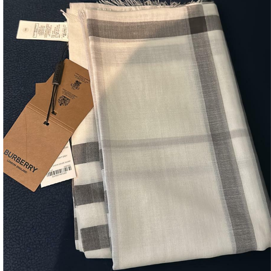 OTH-LLG0720-031 Burberry 灰白絲巾 (A31)
