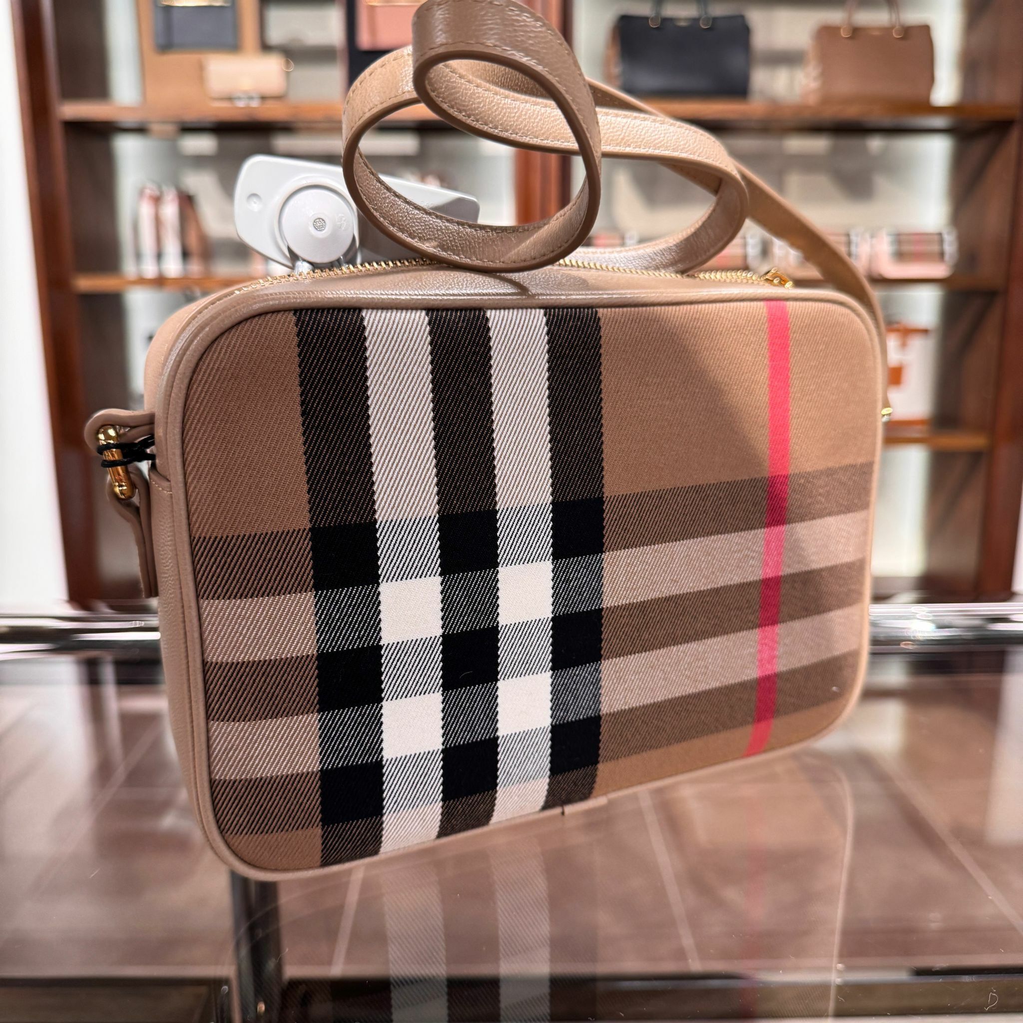 OTH-LLG0720-044 80844991 Burberry 手袋 長23cm 高16cm 闊6cm (A44)
