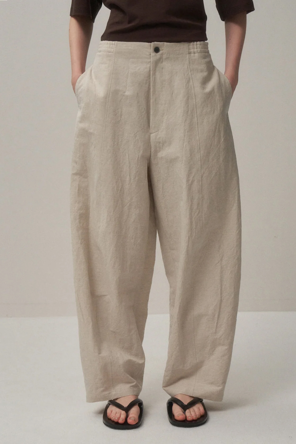 ATON CRISPY LINEN BAKER PANTS (2COL)