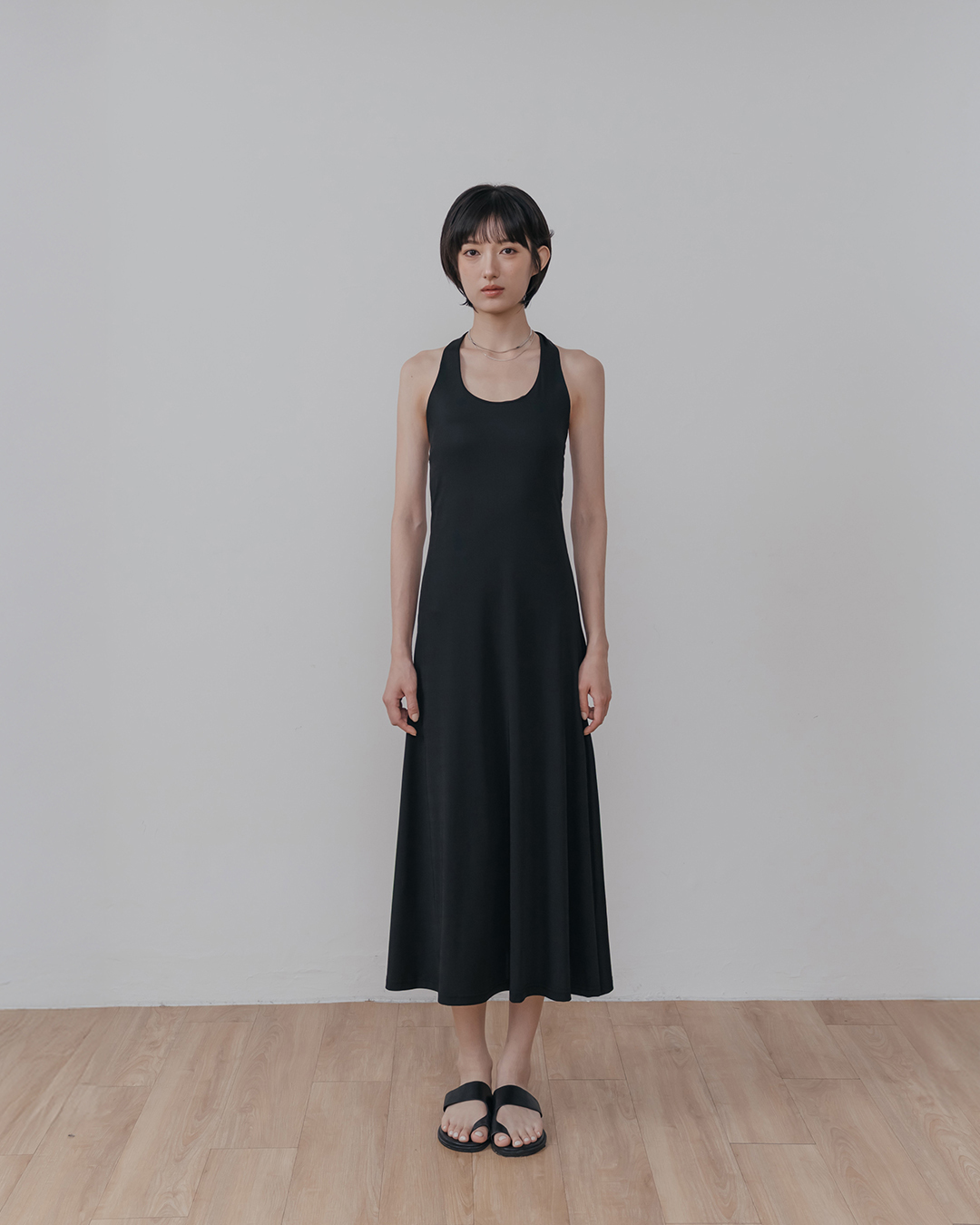 Plain fitted long dress with halter neck and off-shoulder design - black S/M【01087261】in stock+pre-order