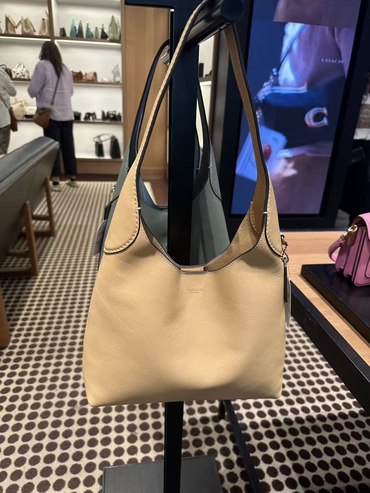 LYS02111 Coach Brooklyn 28  Shoulder Bag 新色系列