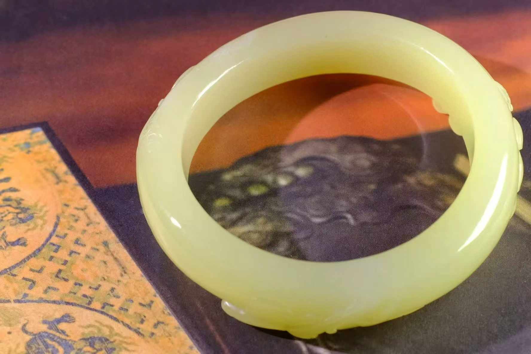 和田玉黃口手工雕刻蓮花手鐲,天然和田玉軟玉