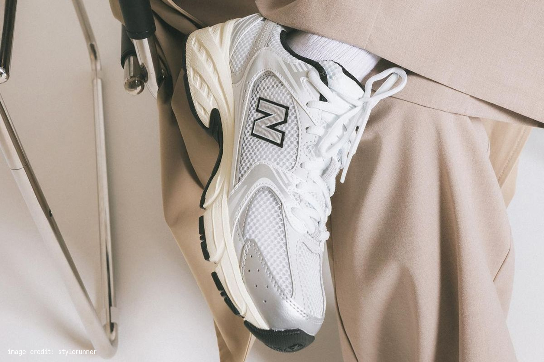 new balance 530 網布與合成皮革異材質鞋面
