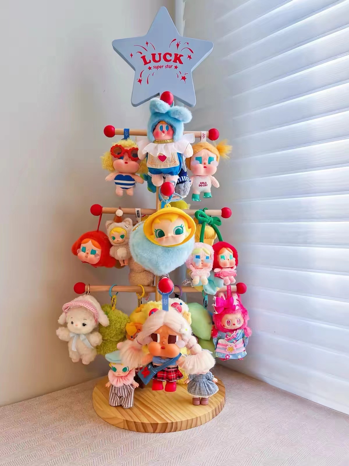 doll storage rack