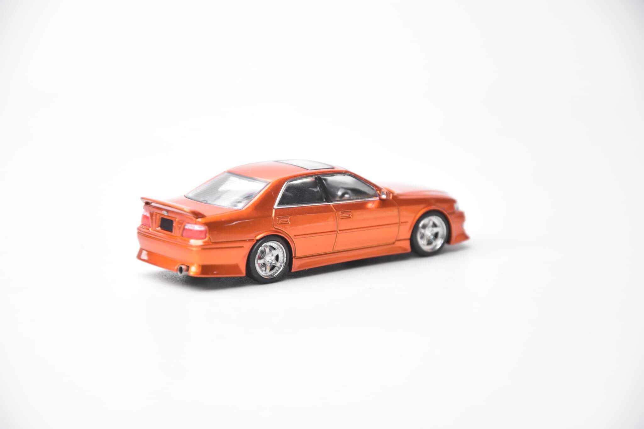 預訂:1/64 Model 1 Toyota Chaser JZX100 Custom Version Orange (C33705 )