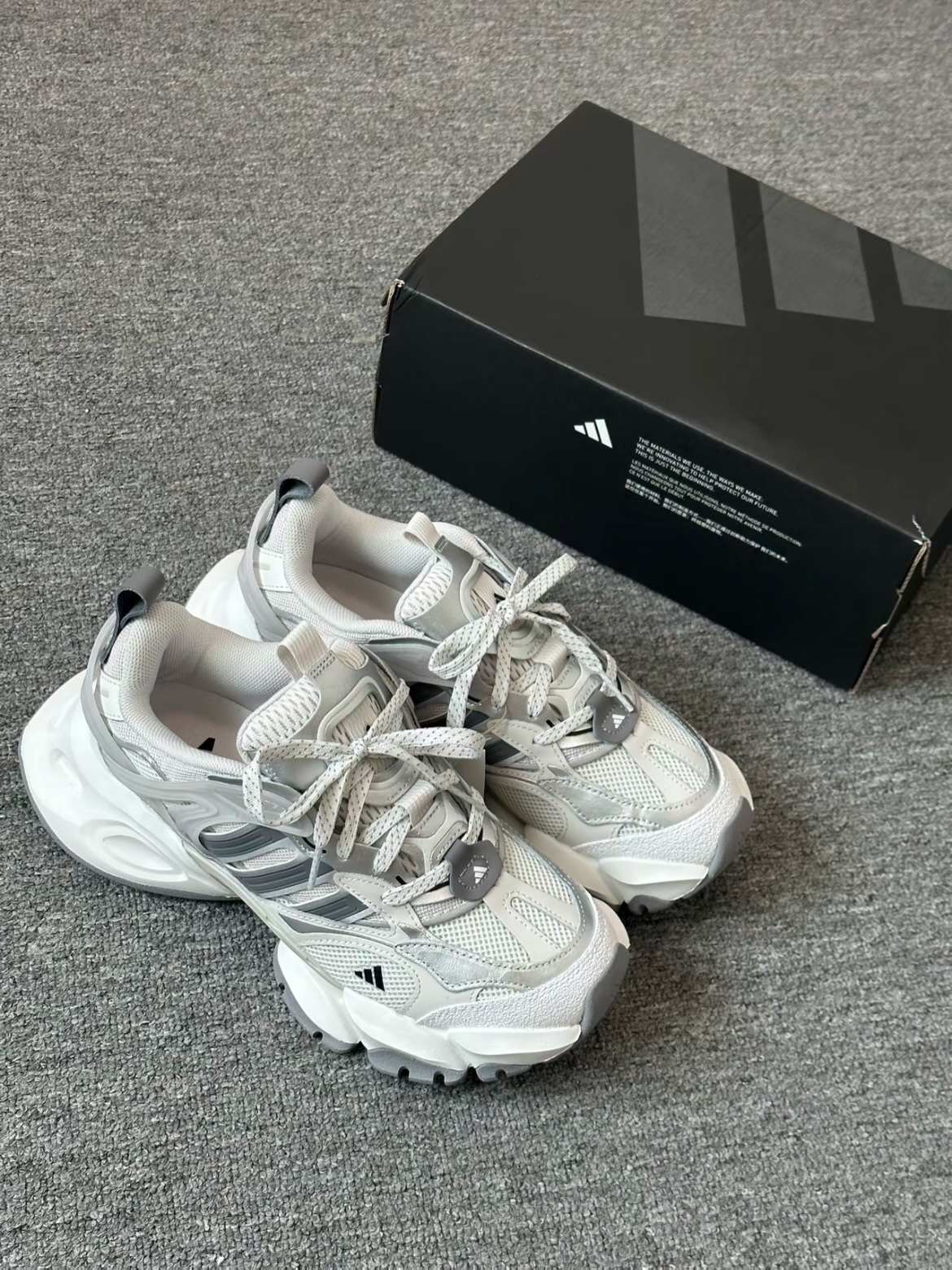 (預訂) Adidas XLG Runner Deluxe - Grey Silver White