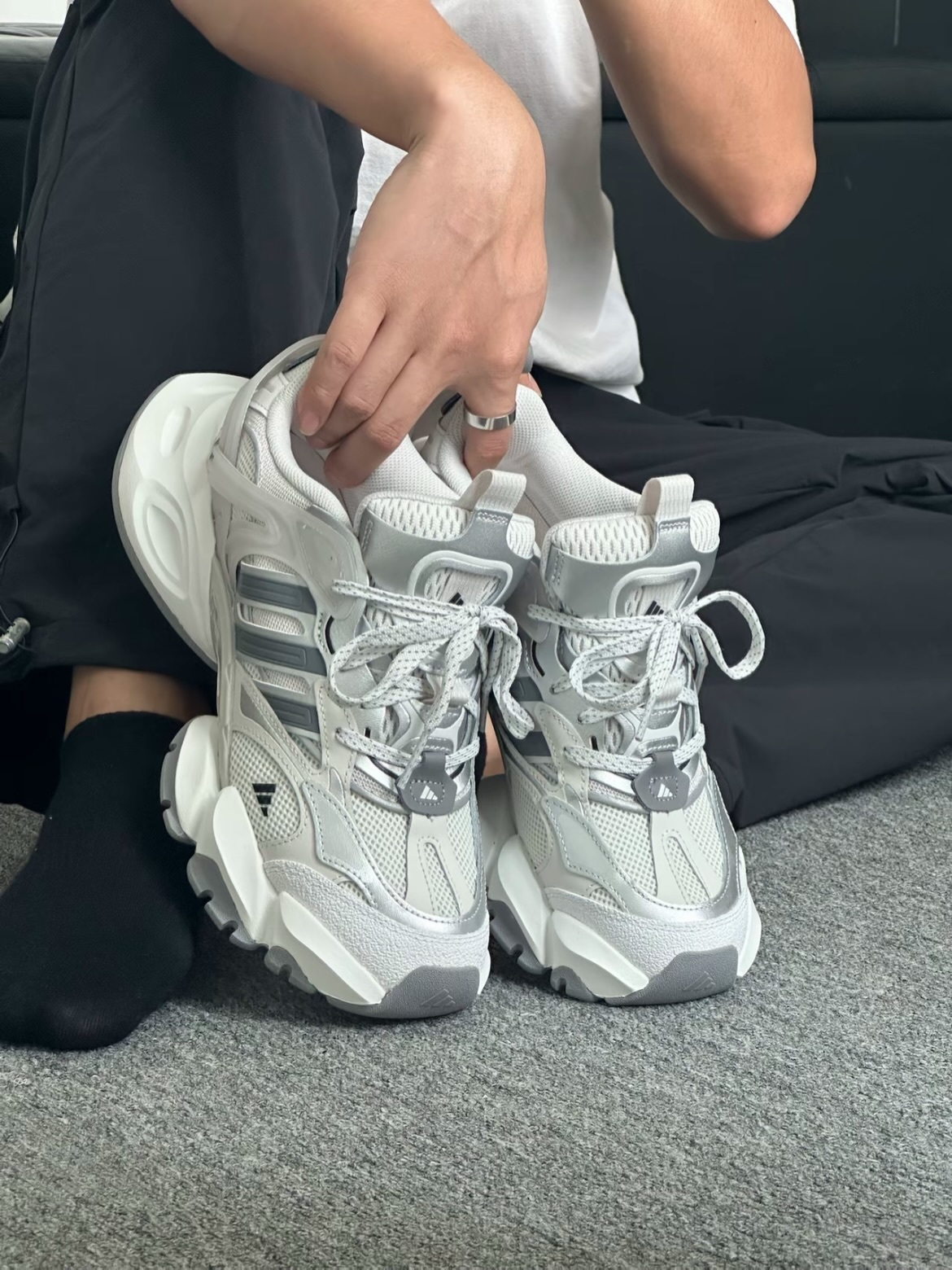 (預訂) Adidas XLG Runner Deluxe - Grey Silver White