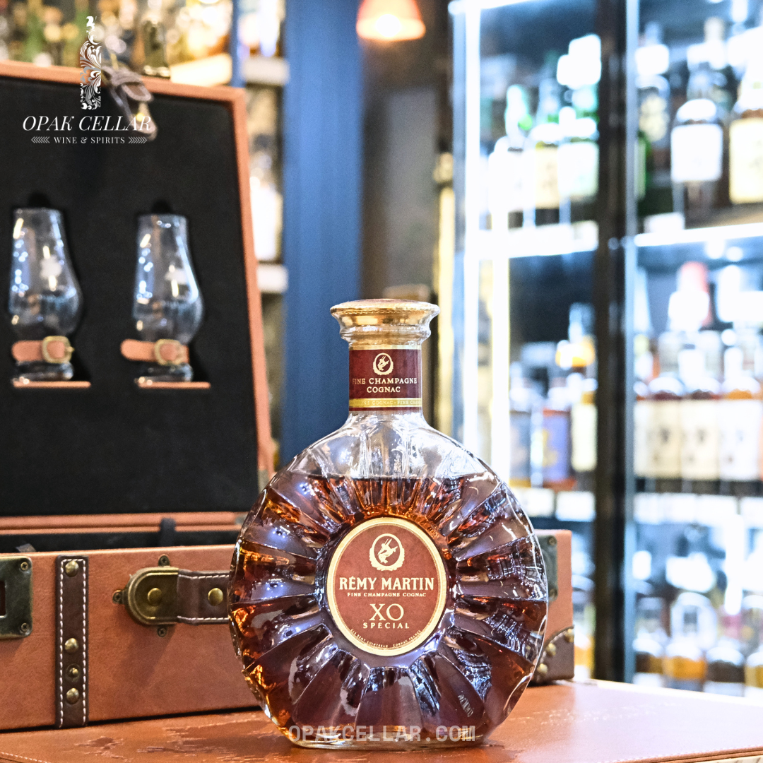 Remy Martin XO Special Fine Champagne Cognac (Red)