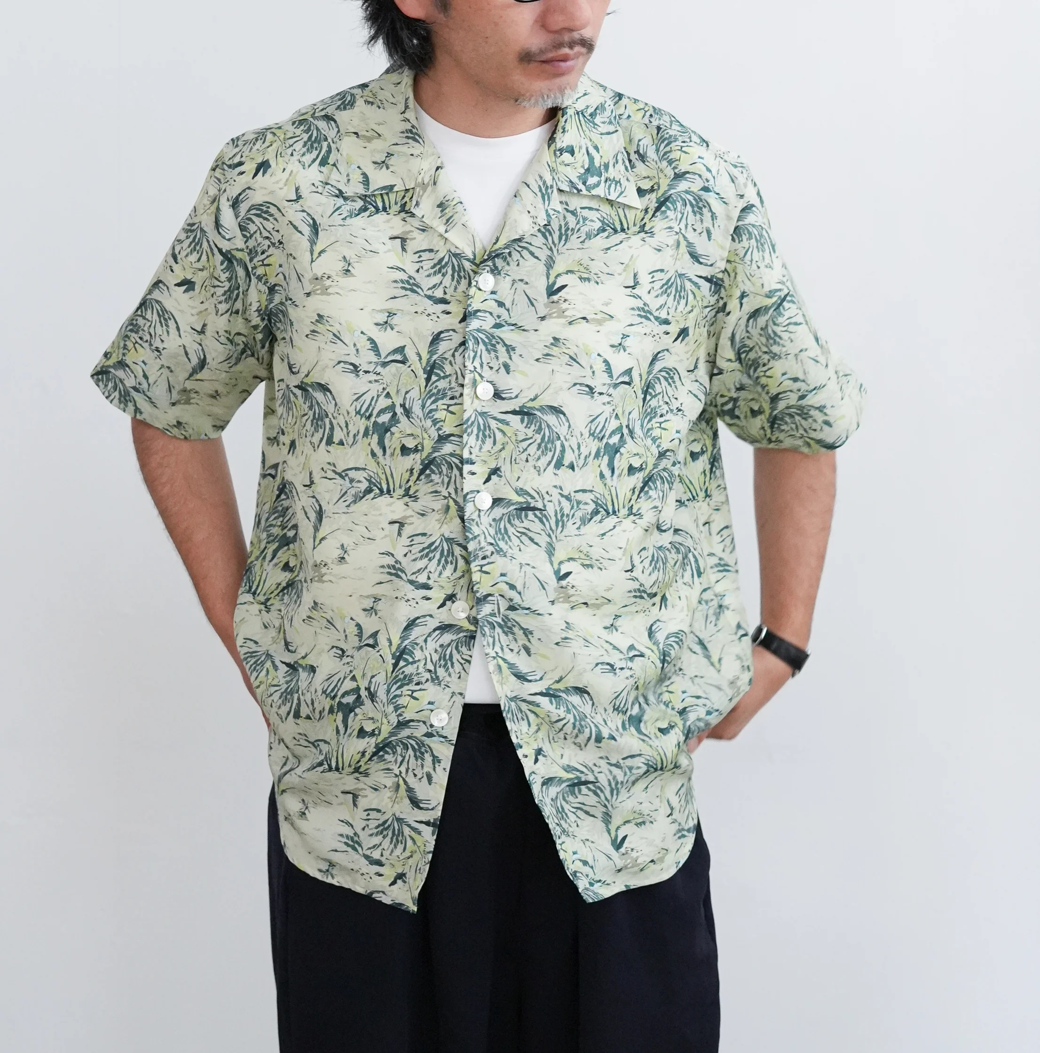 AURALEE PRINTED AIRY SHIRT S/S (SILK) - PALE GREEN PRE ORDER ITEM (預訂中)