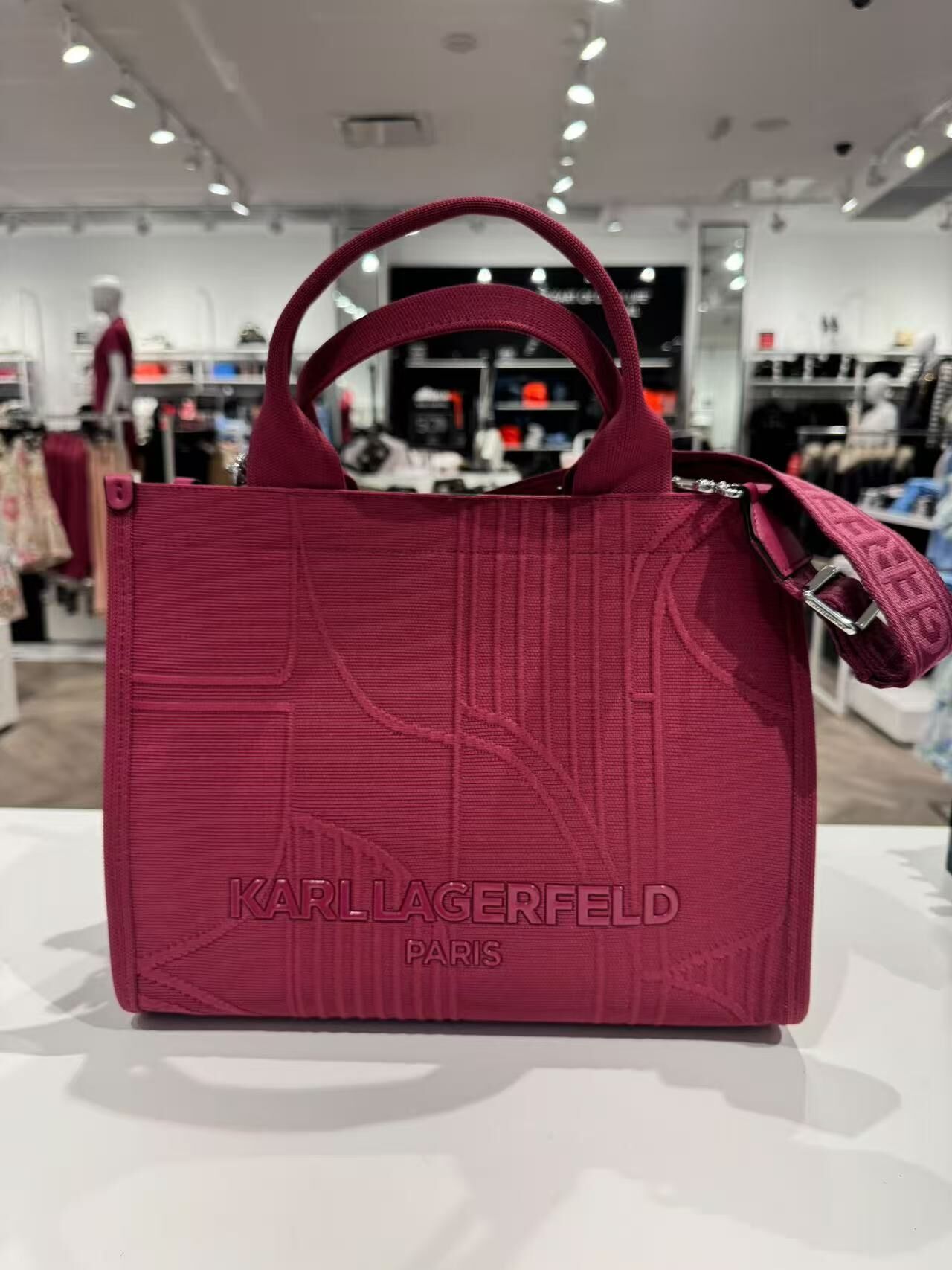 【預購】Karl Lagerfeld H072150 KRISTINA DEBOSS 方型托特包 (桃紅色)