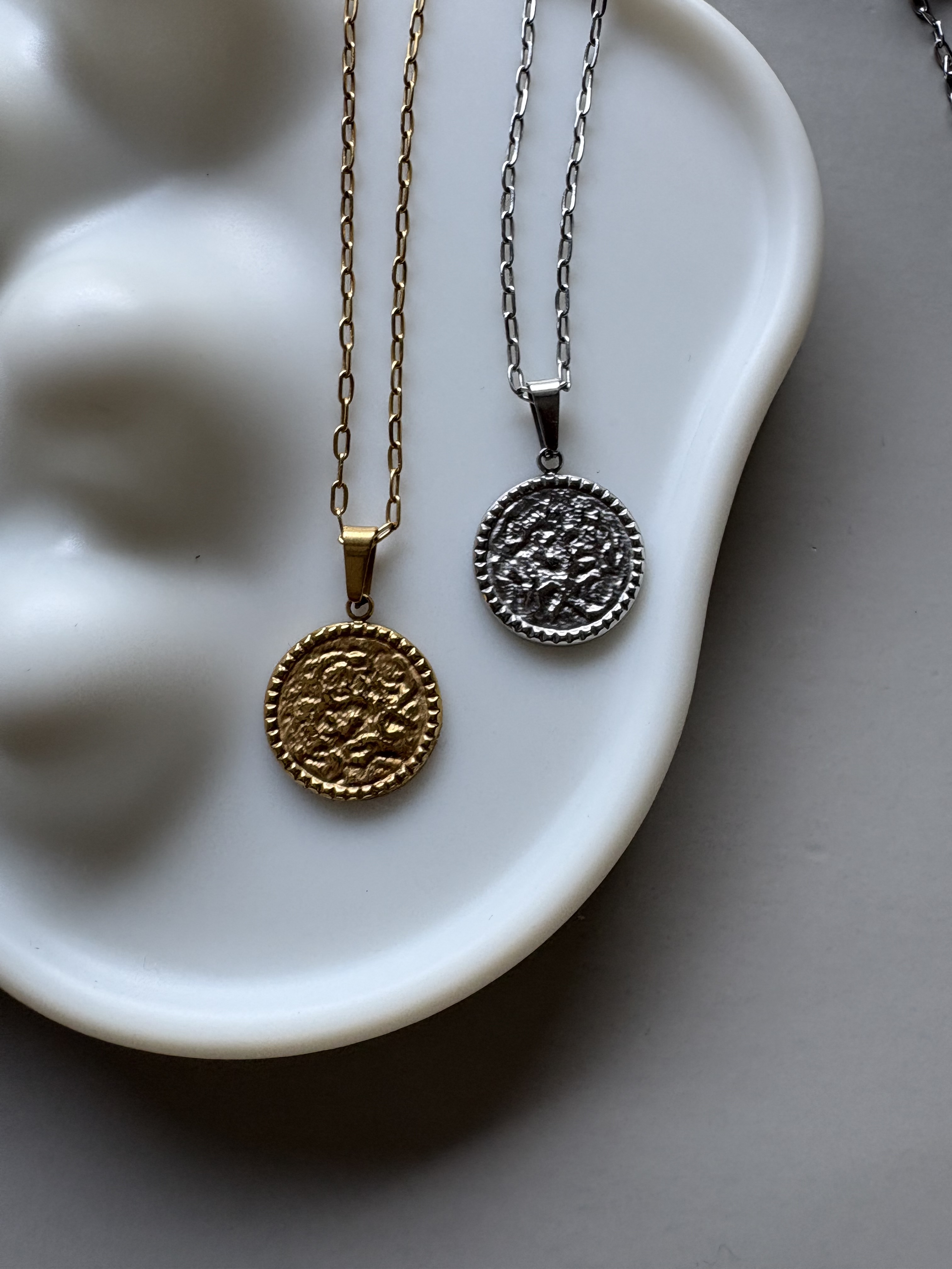 original slide chain coin necklace