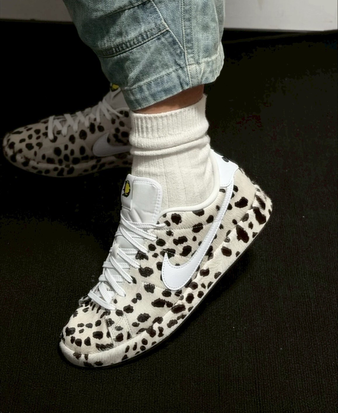 （海外連線代購）男女鞋 NIKE TENNIS CLASSIC 愛犬 大麥町 101忠狗 黑白點點 動物 休閒鞋【JA8560-100】
