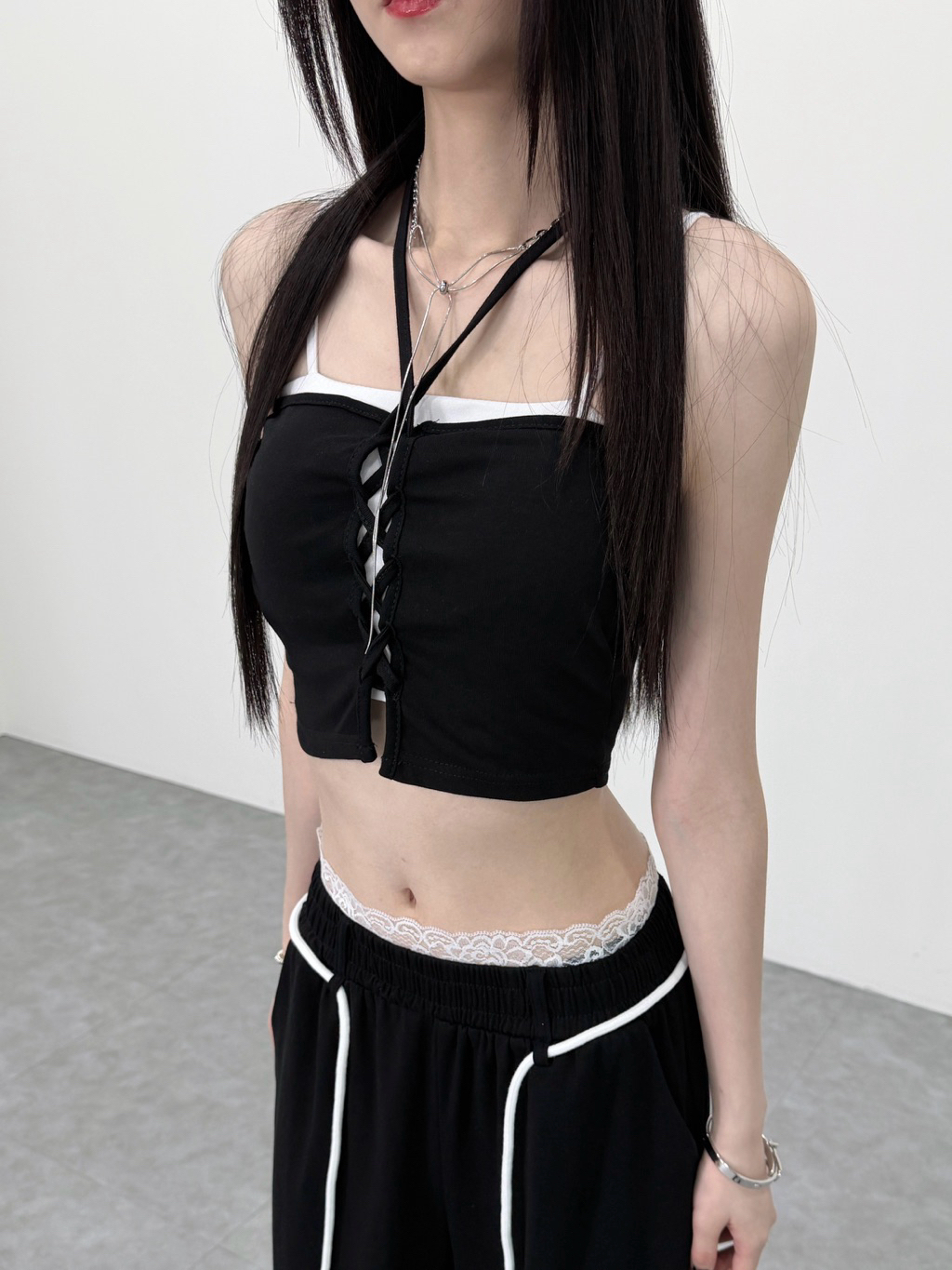 A0319-A11 辣妹前綁繩可綁脖胸墊背心