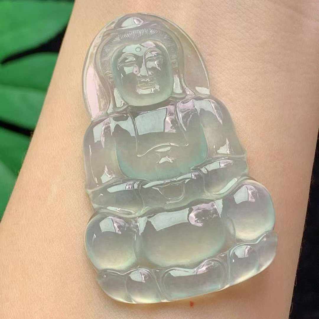 711339 翡翠冰種晴底觀音