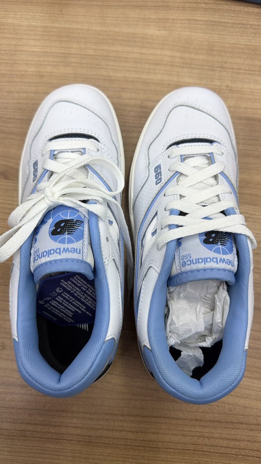 【現貨瑕疵貨品】New Balance 550 白/淺藍配色運動鞋 240 (HC0303)