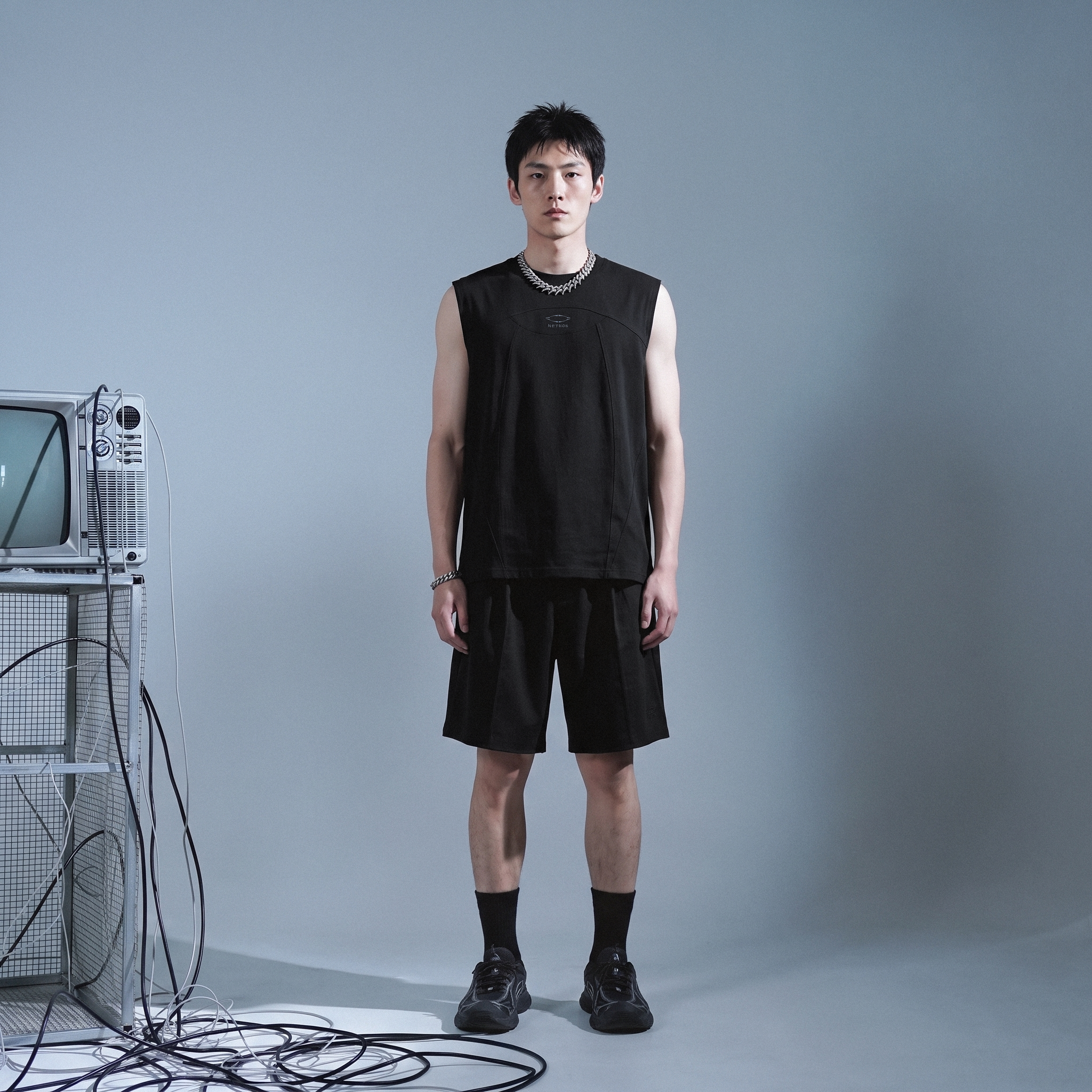 NETHOS N026 Orbital Line Sleeveless 背心