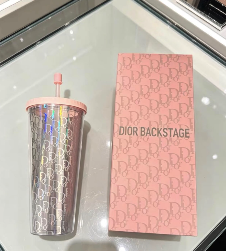 Dior Backstage 贈品粉紅色隨行杯