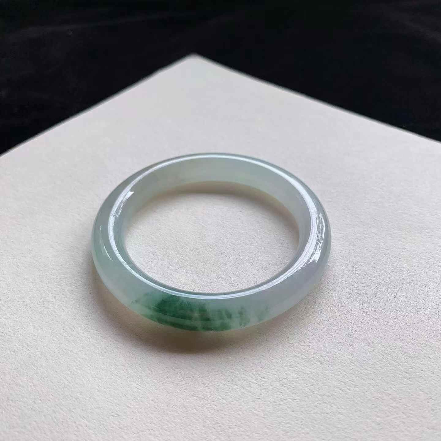 冰種飄花圓條翡翠手鐲,天然翡翠A玉, 緬甸玉, Jade, Jadeite