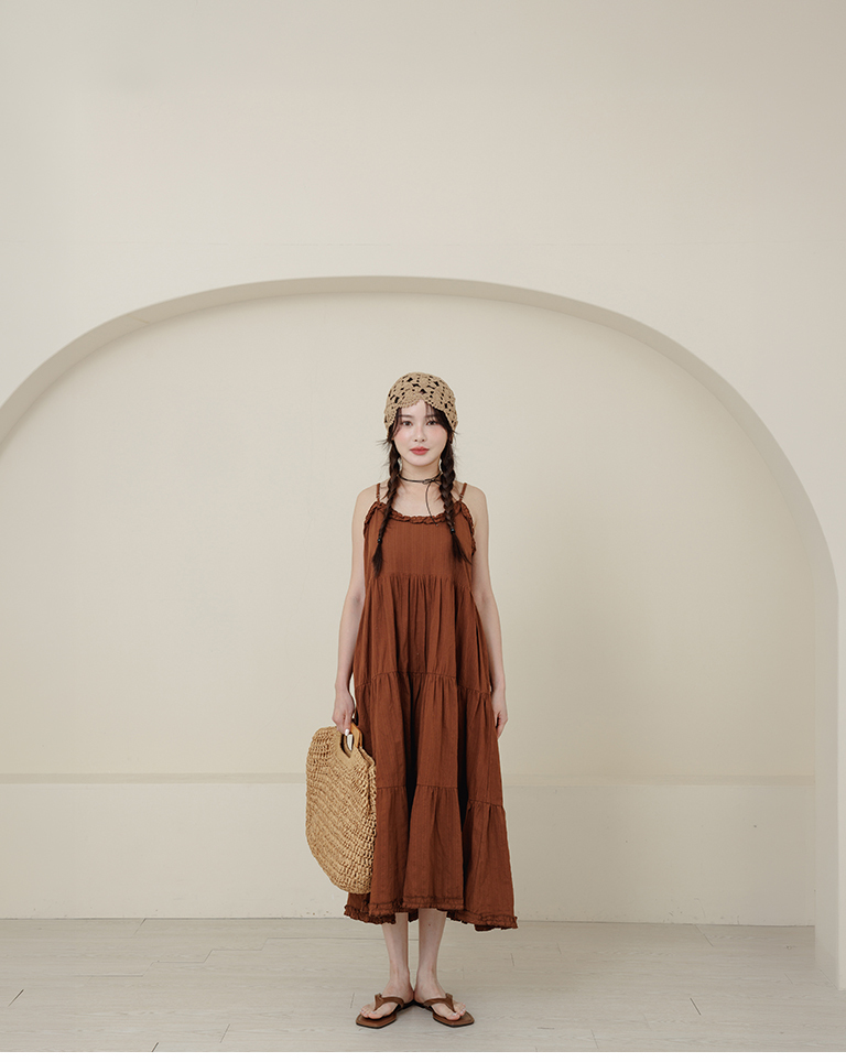Three-dimensional lotus leaf jacquard design, thin-shouldered cake dress - coffee【01087287】in stock+pre-order