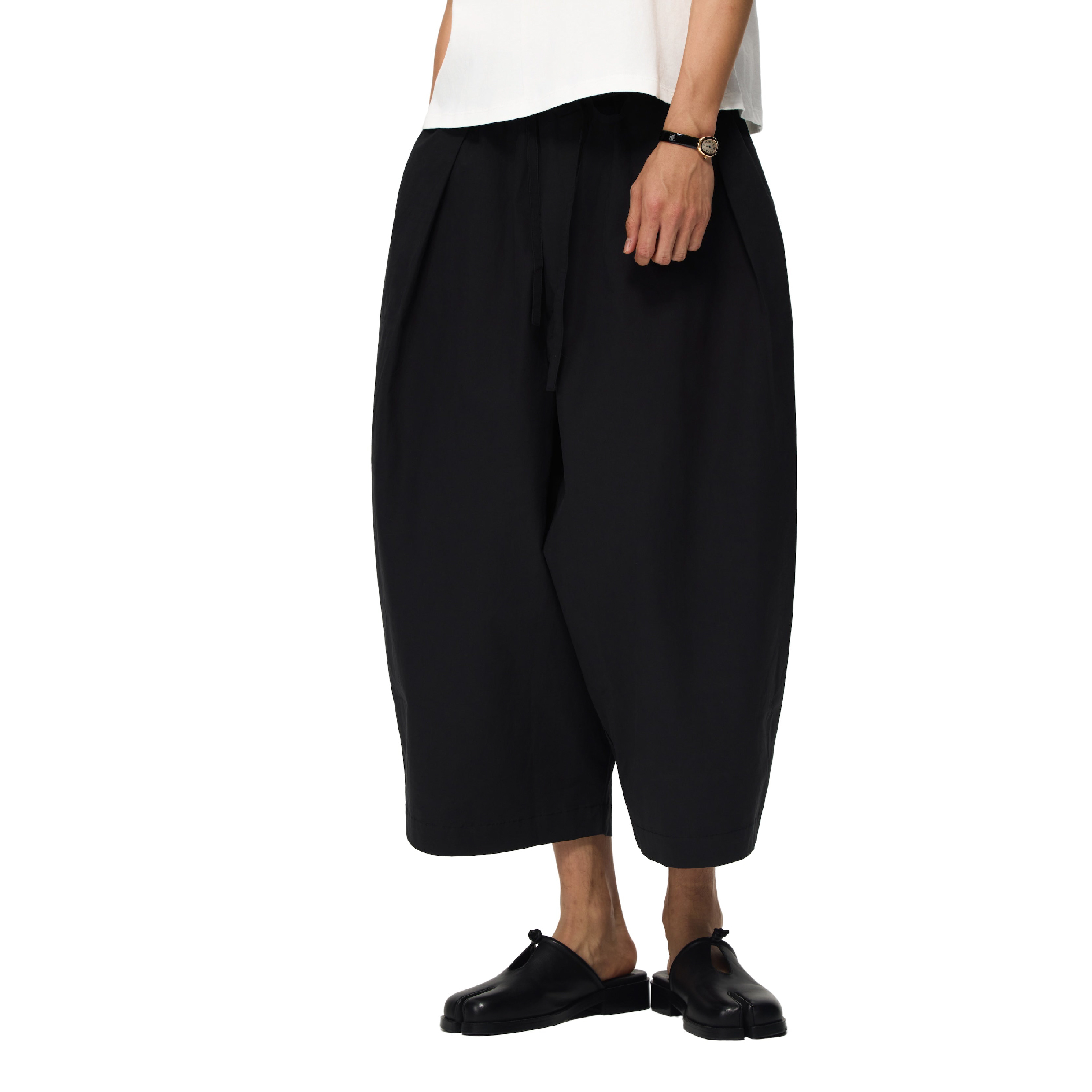6cRAyon Loose Casual Black Shorts 荷葉腰九分褲