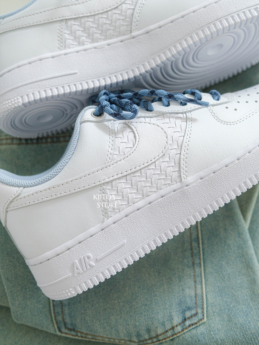 【預購】  NIKE AIR FORCE 1 '07 LV8 ESS+ 白氫藍  白藍 冰藍 編織 皮標 荔枝皮 皮革 青花瓷 IW1892-111
