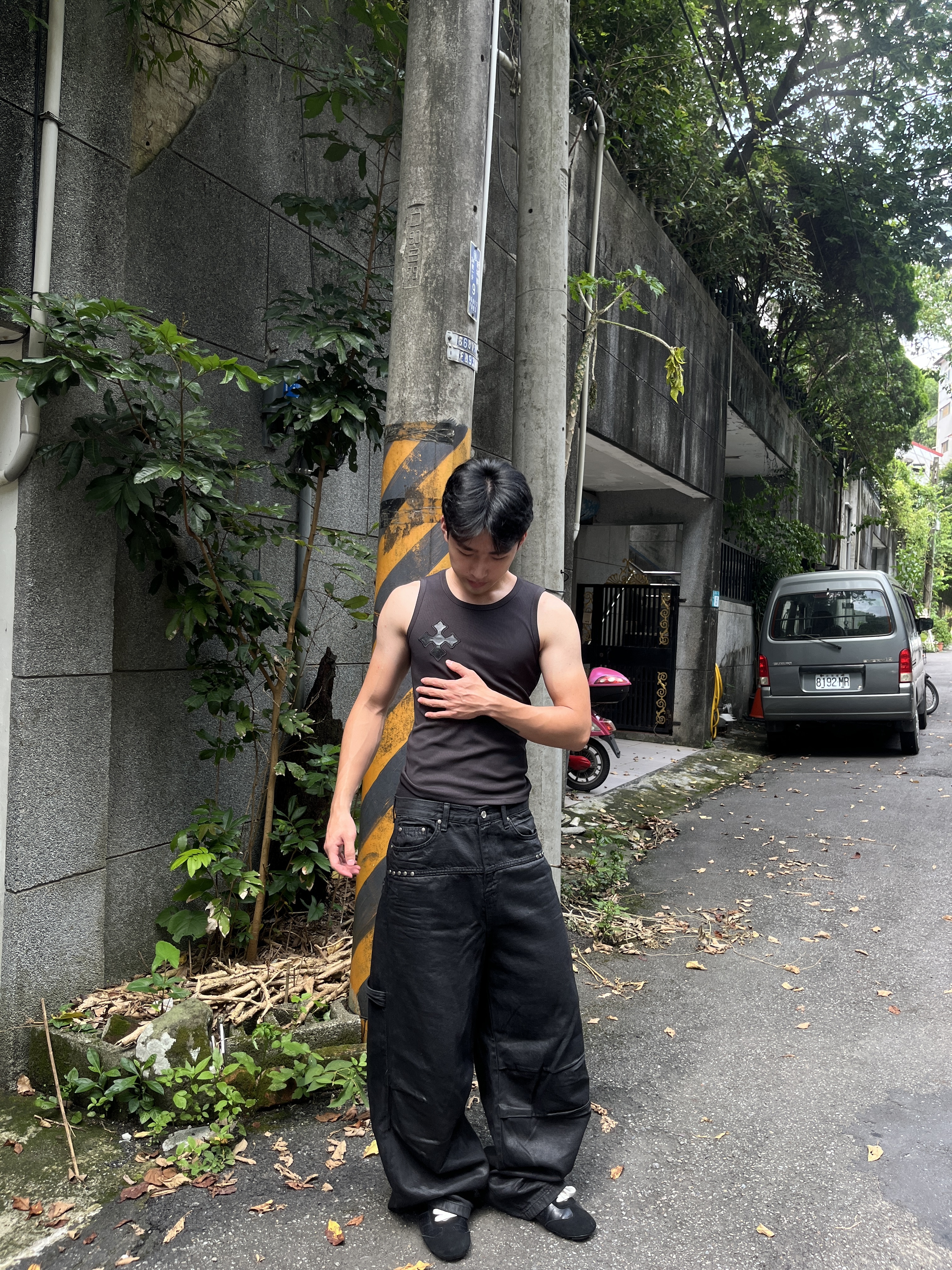 刷蠟感 塗層 鉚釘 天絲 寬鬆長褲