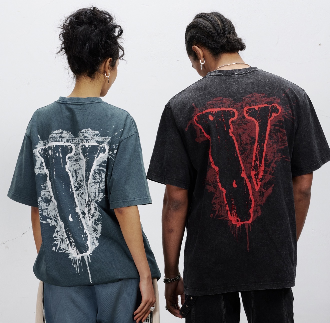 iSNEAKERS｜VLONE 潑墨大標語 Logo 水洗做舊 短T